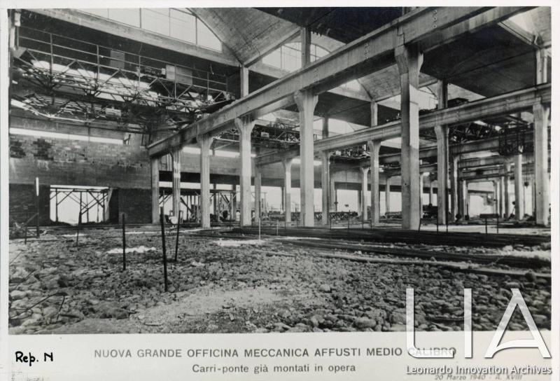 OTO - Reparto N - Nuova officina meccanica per affusti di medio calibro, carri-ponte già montati in opera