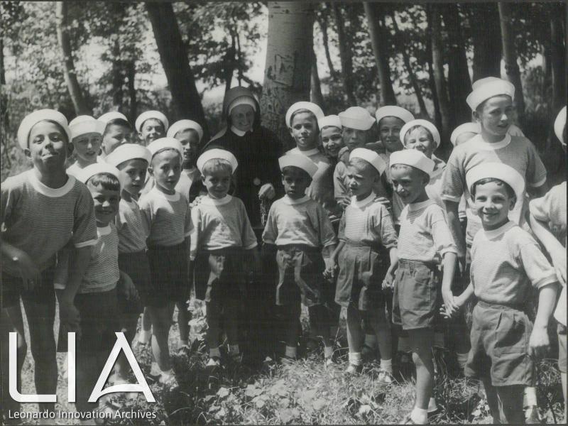 OTO - Foto di gruppo, bambini in colonia