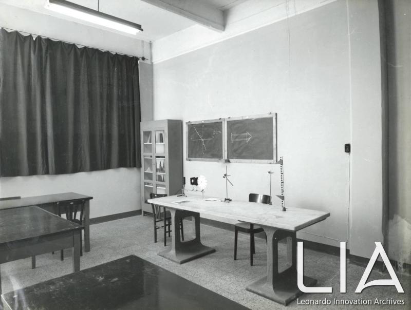 OTO - Aula laboratorio della scuola allievi operai