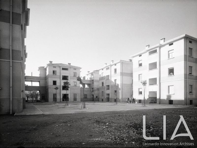 BMB - Case popolari del quartiere operaio Breda