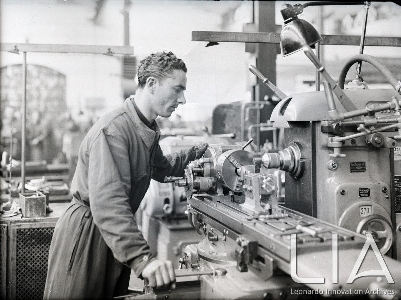BMB - Operaio al lavoro