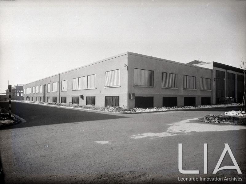 BMB - Palazzina di stabilimento all'esterno