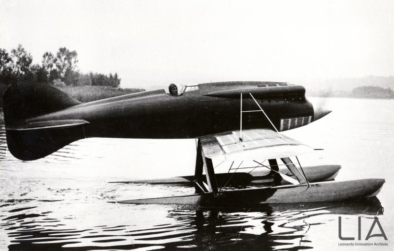 Aeronautica Macchi M.52 con Ferrarin alla Schiranna (lago di Varese)