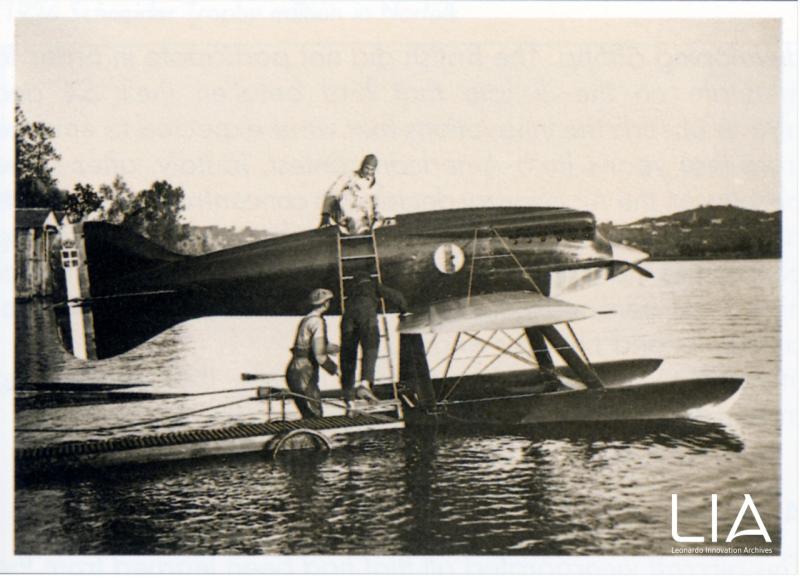 Aeronautica Macchi M.52 con Arturo Ferrarin sul lago di Varese
