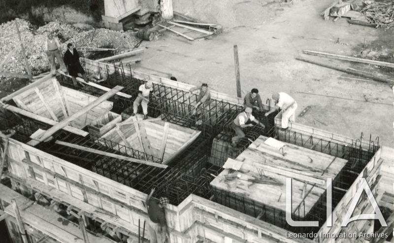 BMB - Cantiere di ricostruzione con tecnici e operai (2)