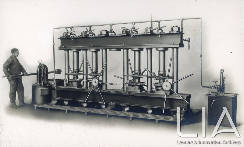 BMB - Apparecchio per la prova idraulica dei proietti da 149 mm