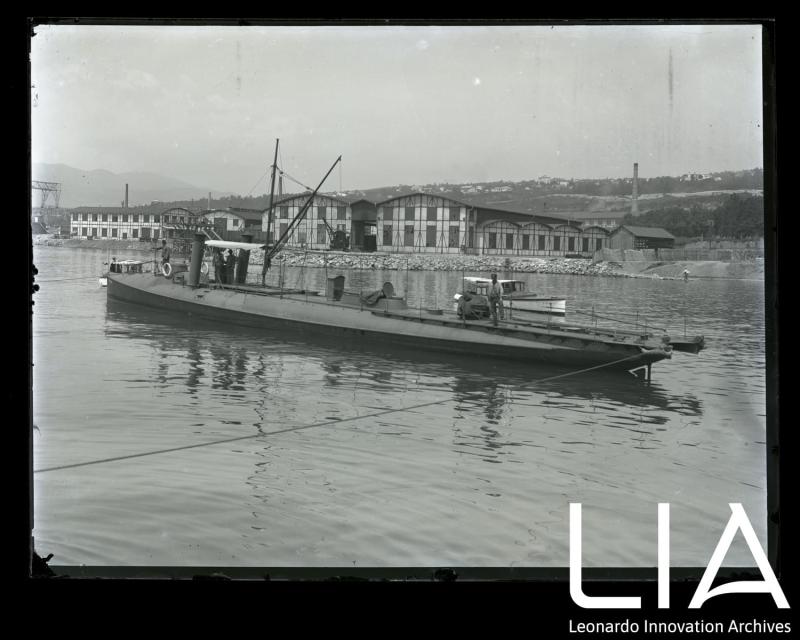 WASS - Sottomarino negli scali esterni del Silurificio Whitehead di Fiume