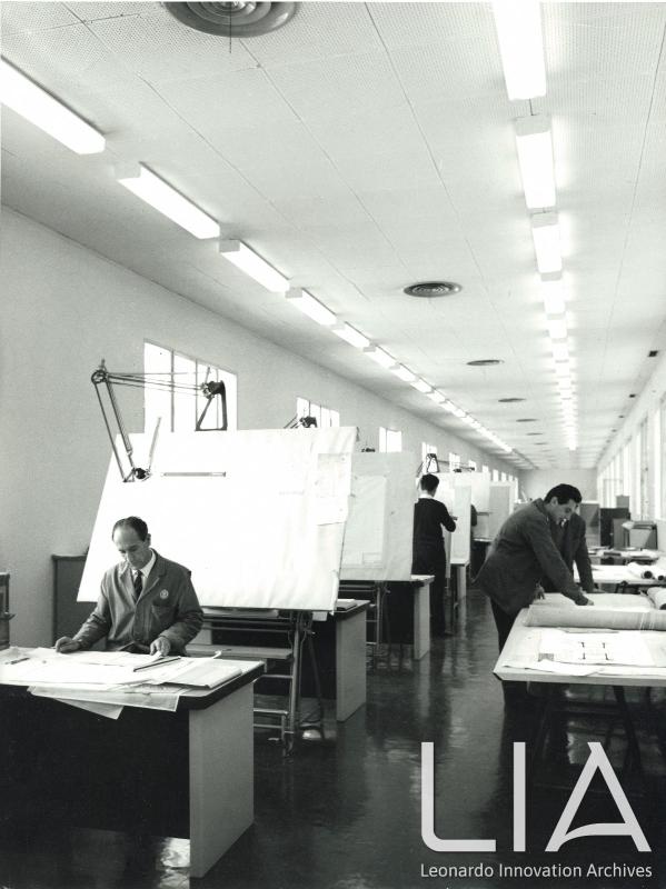 OTO - Disegnatori tecnici al lavoro