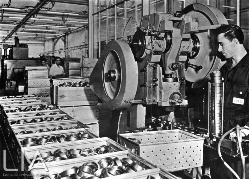 FAG Italiana - marcatura automatica degli anelli dei cuscinetti nello stabilimento di Casoria