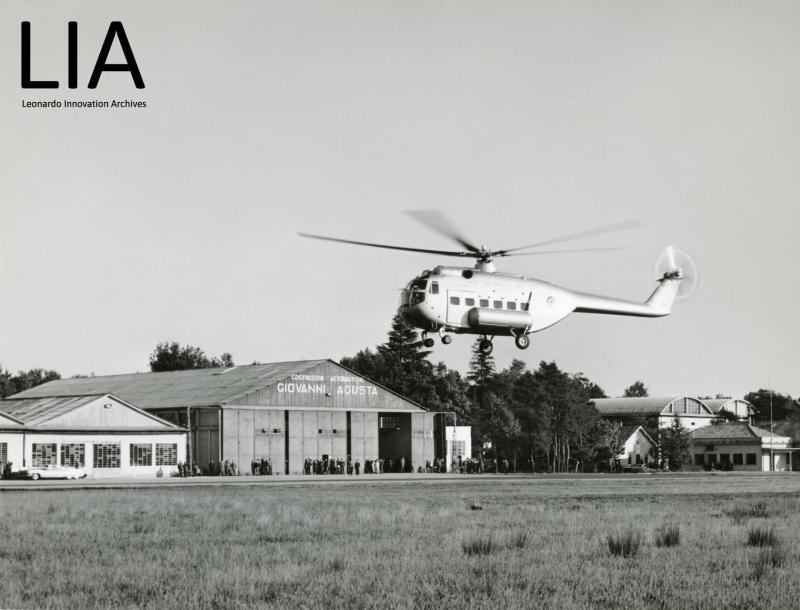 A101G - la versione quadriciclo in volo sulla pista di Cascina Costa