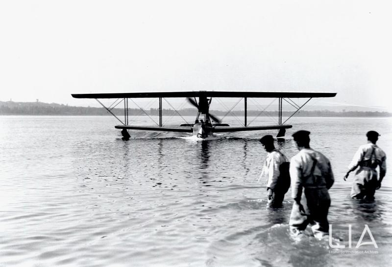 Idrovolante L.2, in collaudo sul lago di Varese