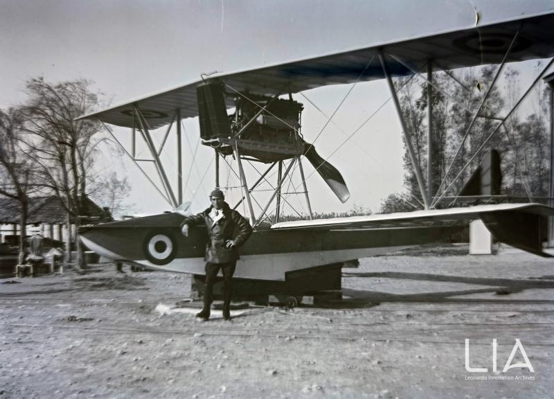 Il primo prototipo dell'M.5, presumibilmente fotografato alla Schiranna sul lago di Varese.