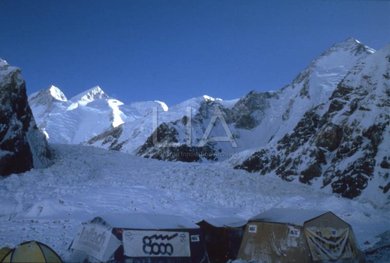 Campo base sul Gasherbrum II (Pakistan), quota 8.035 mt