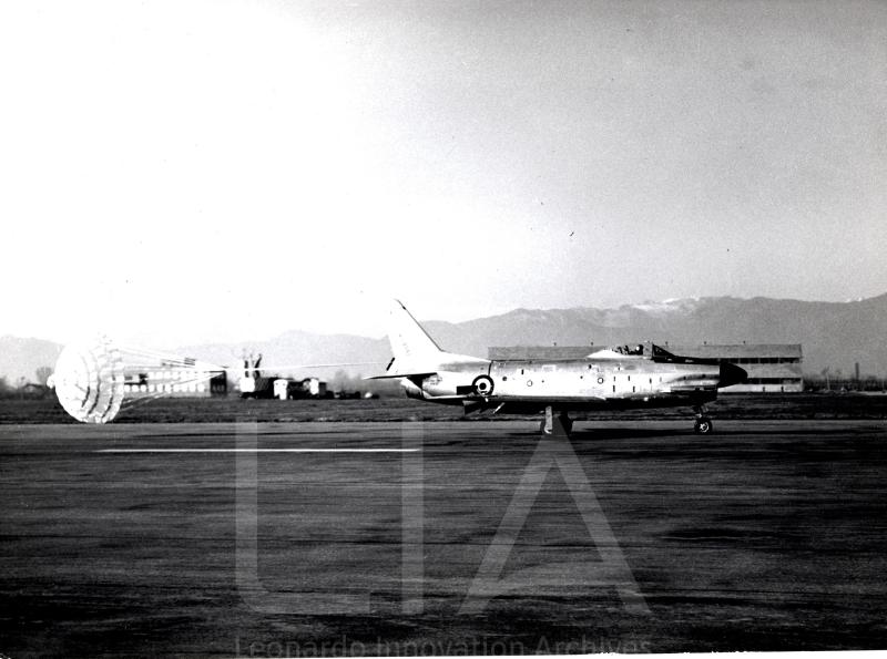 F86 con parafreno esteso