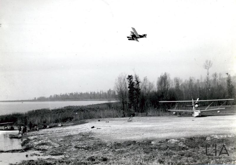 Nieuport Macchi - M.16 versione idro in volo