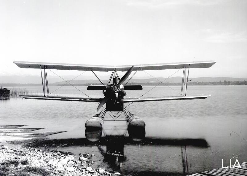 Nieuport Macchi - M.20  versione idrovolante - vista frontale