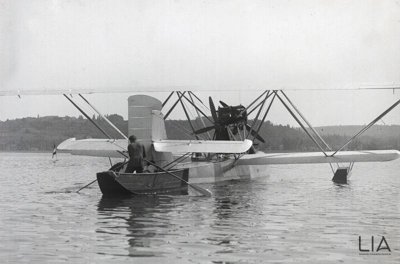 Nieuport Macchi - M.24  sul lago di Varese