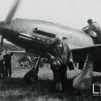 L’ing. Castoldi con un MC.202, 1940