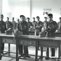 OTO - Allievi operai fotografati in classe