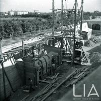 BMB - Operai al lavoro per la costruzione del bunker di stabilimento