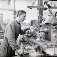 BMB - Operaio al lavoro