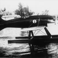 Aeronautica Macchi M.52 con Ferrarin sul lago di Varese.