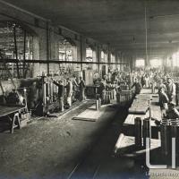 BMB - Pressatura dei bossoli di medio calibro e aggiustaggio, montatura delle ogive e controllo della lavorazione