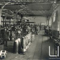 BMB - Sala di aggiustaggio del silurificio: lavorazione delle eliche, dei motori e delle crociere