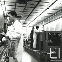 OTO - Operaio addetto al tornio al lavoro