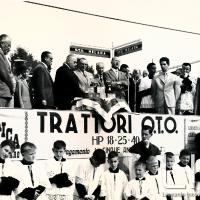 OTO - Il Presidente della OTO Melara mentre porta il saluto di tecnici e maestranze della Casa