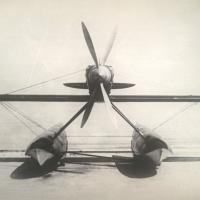 Idro MC.72 - vista frontale