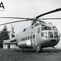A101G - a terra; vista tre quarti frontale della versione quadriciclo
