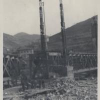 OTO - Puntelli del ponte ferroviario in costruzione