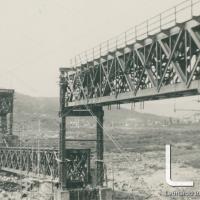 OTO - La VI travata dopo il varo laterale - la VII travata sollevata completamente