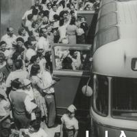 Corriera in preparazione per il viaggio