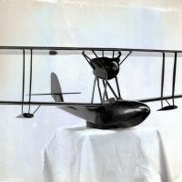 Aeronautica Macchi - modellino in legno dell'idrovolante M.26, vista laterale
